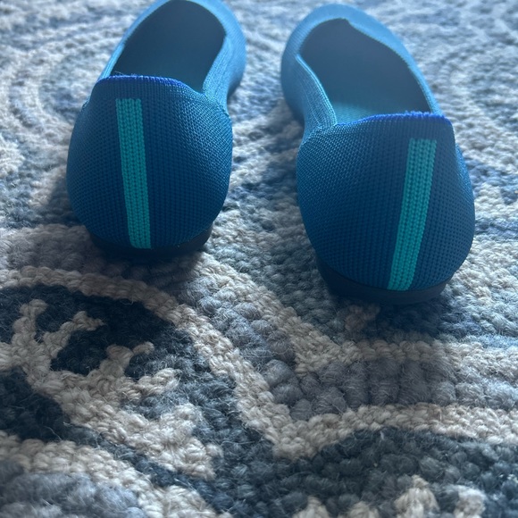 Perfect Rothy Flats 💙 - Picture 3 of 6